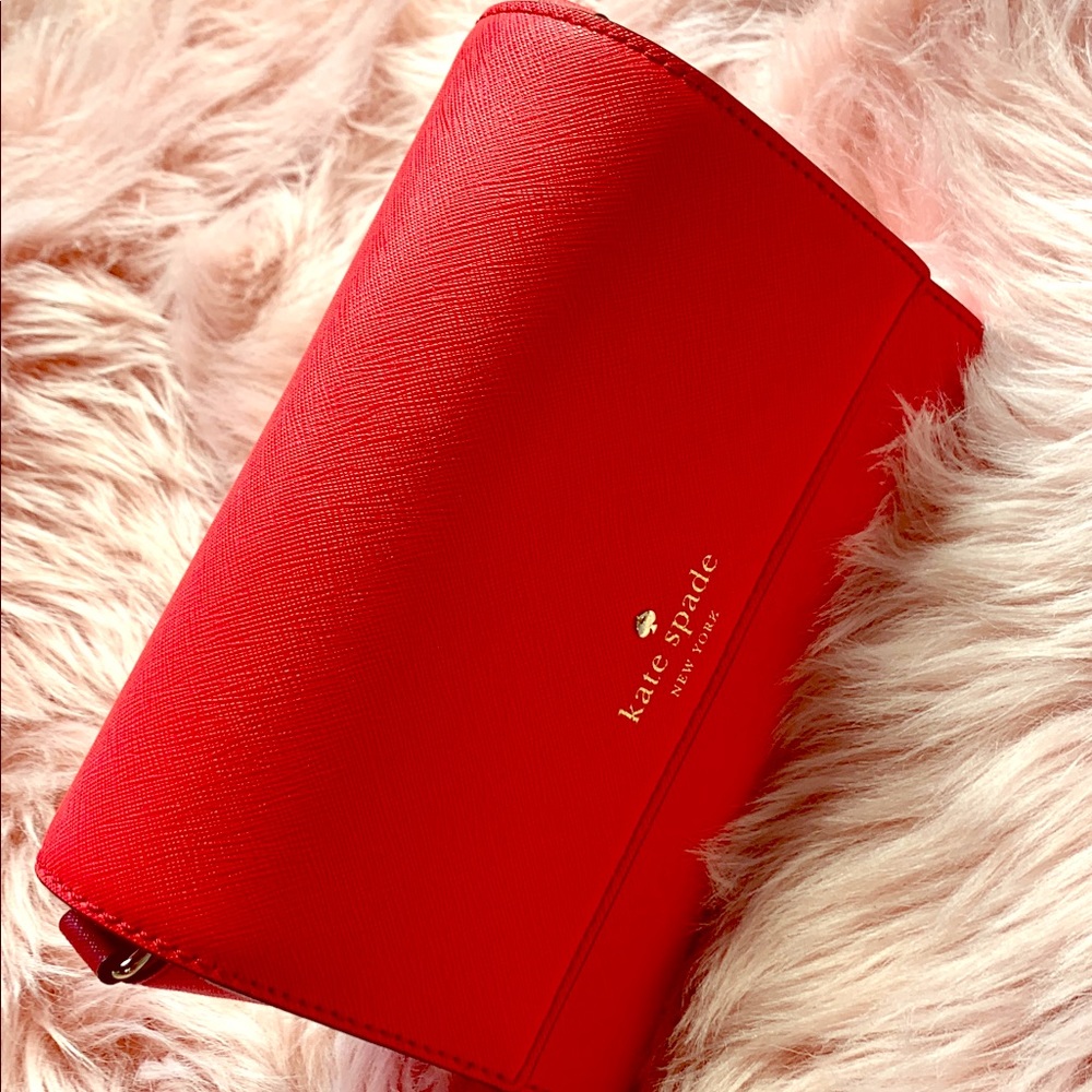 🎉SOLD🎉BRAND NEW pink Kate Spade crossover bag